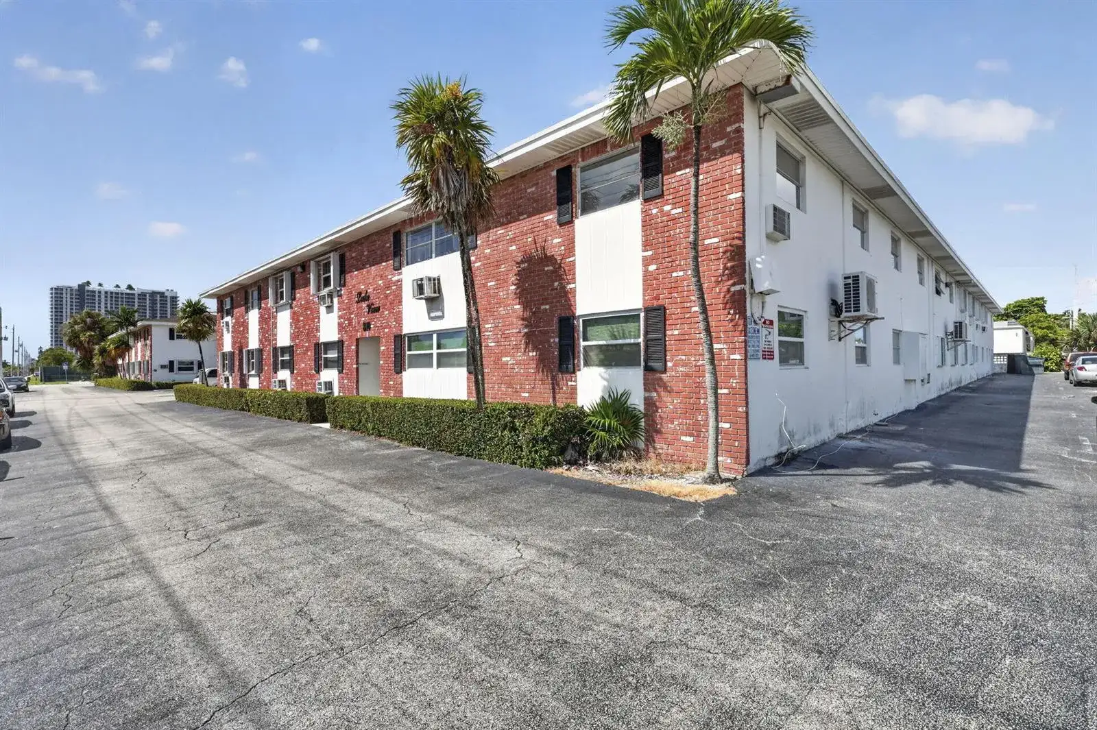 810 LAKE SHORE Drive # 25, Lake Park FL 33403 photo 2