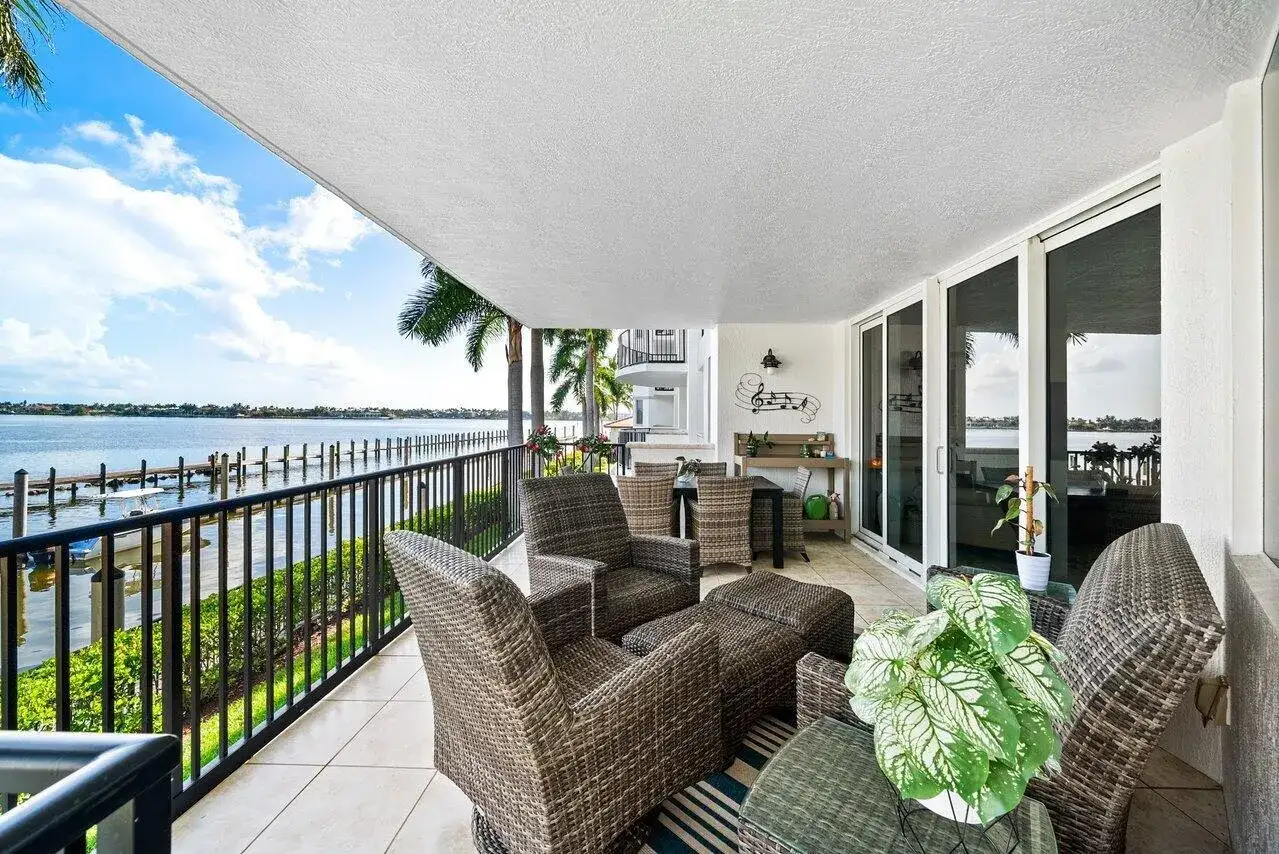 2700 N Federal Highway # 203, Boynton Beach FL 33435 photo 2