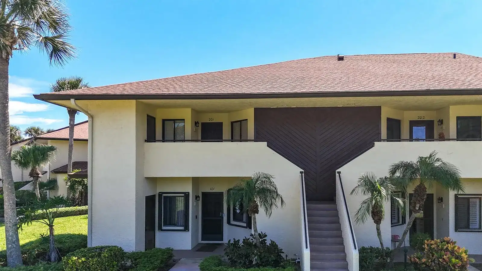 6303 SE WILLIAMSBURG Drive # 201, Hobe Sound FL 33455 photo 2