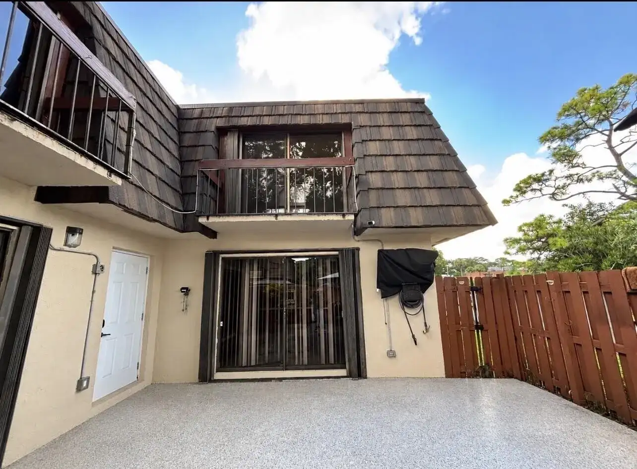4039 Palm Bay Circle # B, West Palm Beach FL 33406 photo 2
