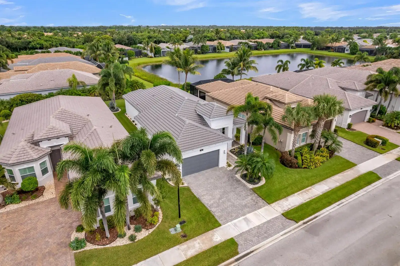 8543 Julian Alps Lane, Boynton Beach FL 33473 photo 4