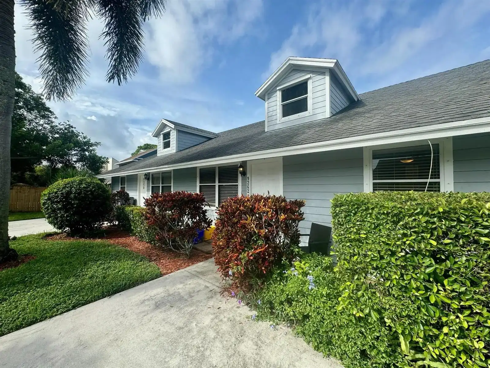 9258 GREEN MEADOWS Way, Palm Beach Gardens FL 33418