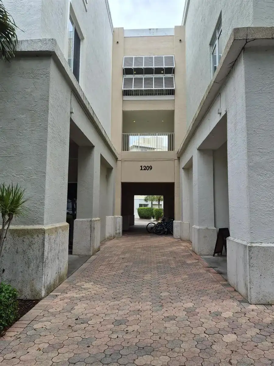 1209 MAIN Street # 205, Jupiter FL 33458 photo 2