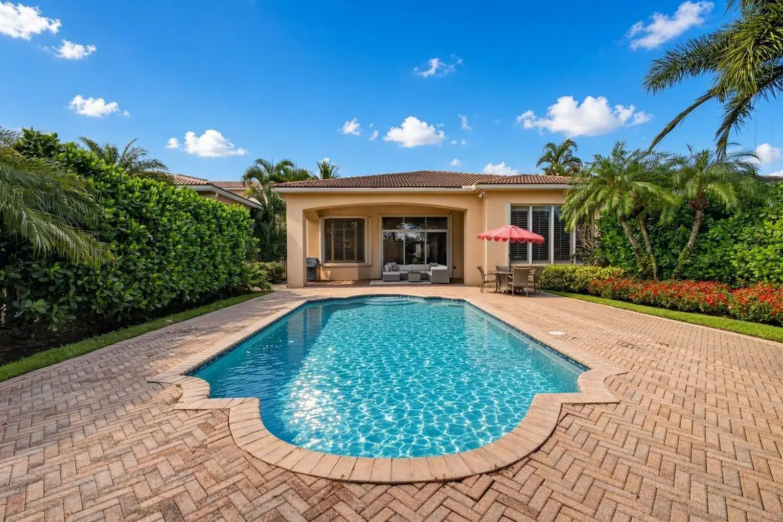 142 Viera Drive, Palm Beach Gardens FL 33418 photo 5