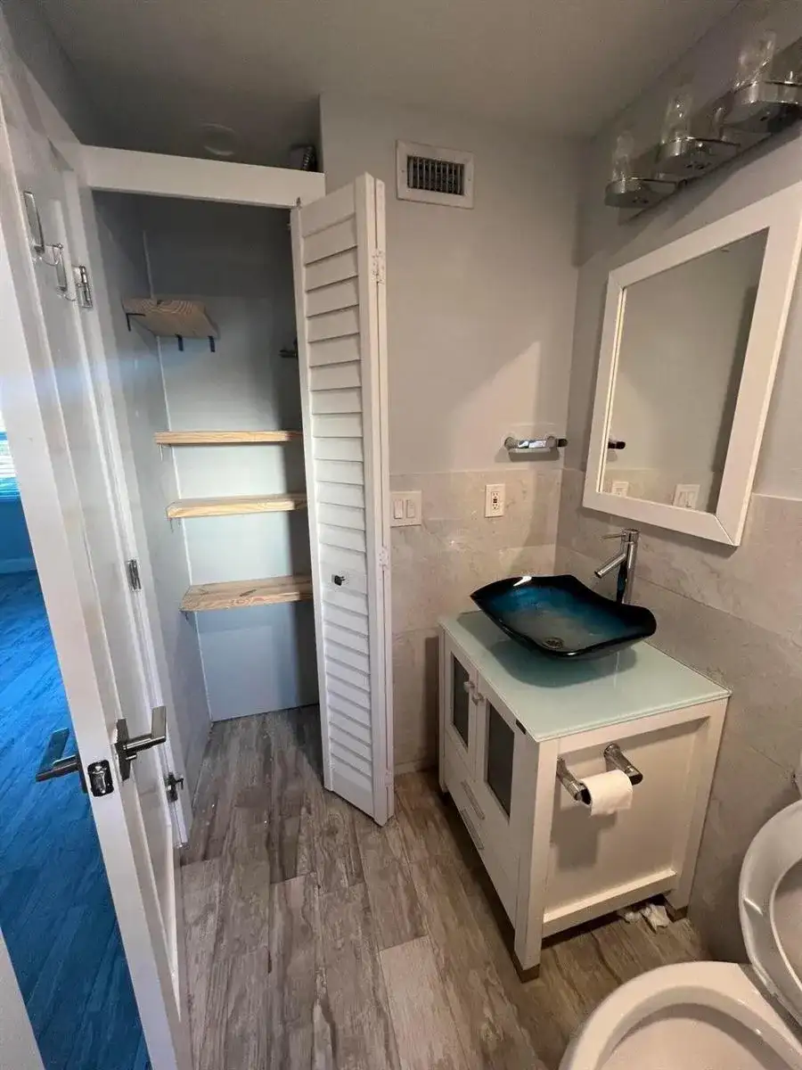 817 S L Street # 2, FL 33460 photo 3