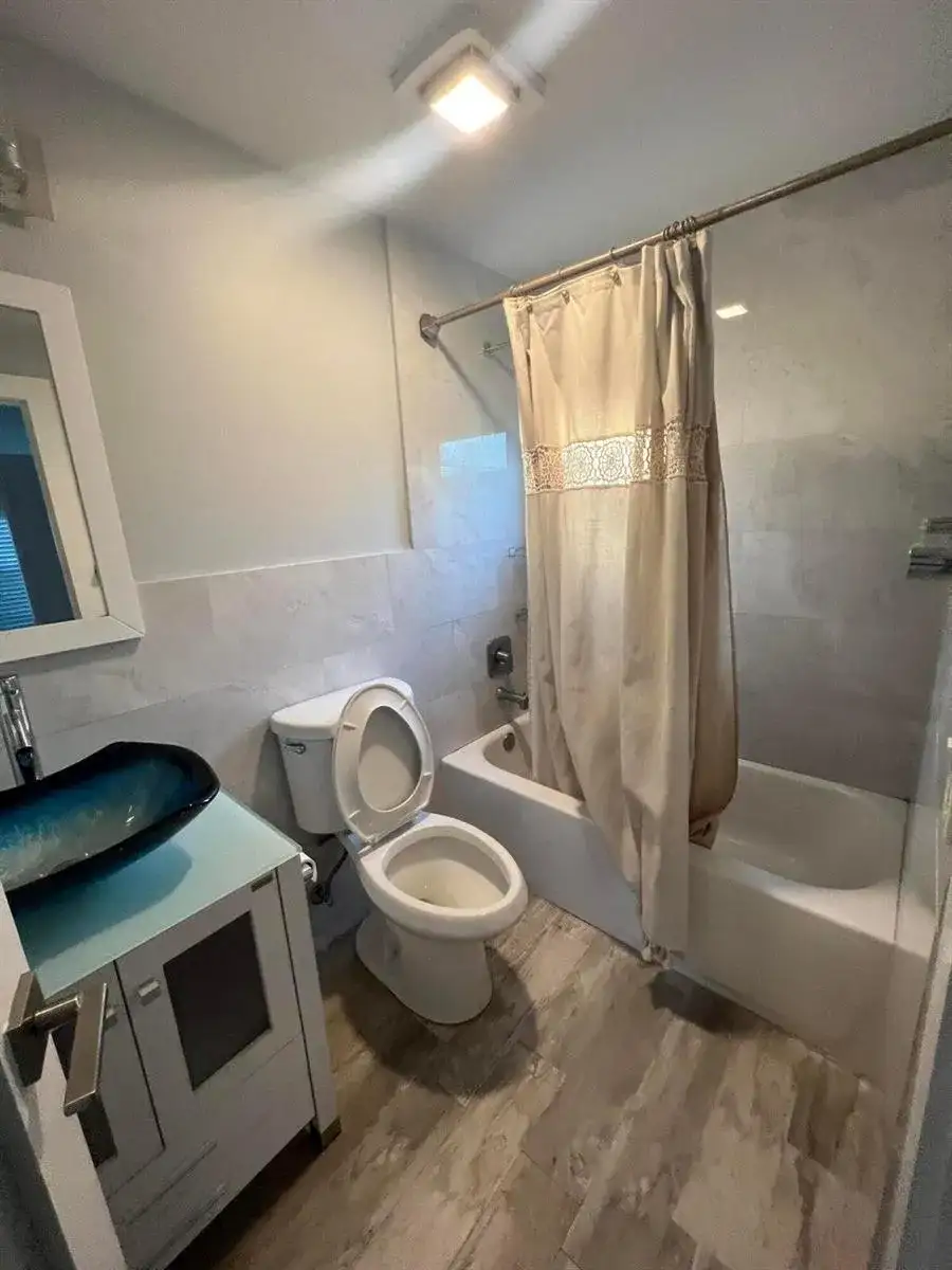 817 S L Street # 2, FL 33460 photo 4