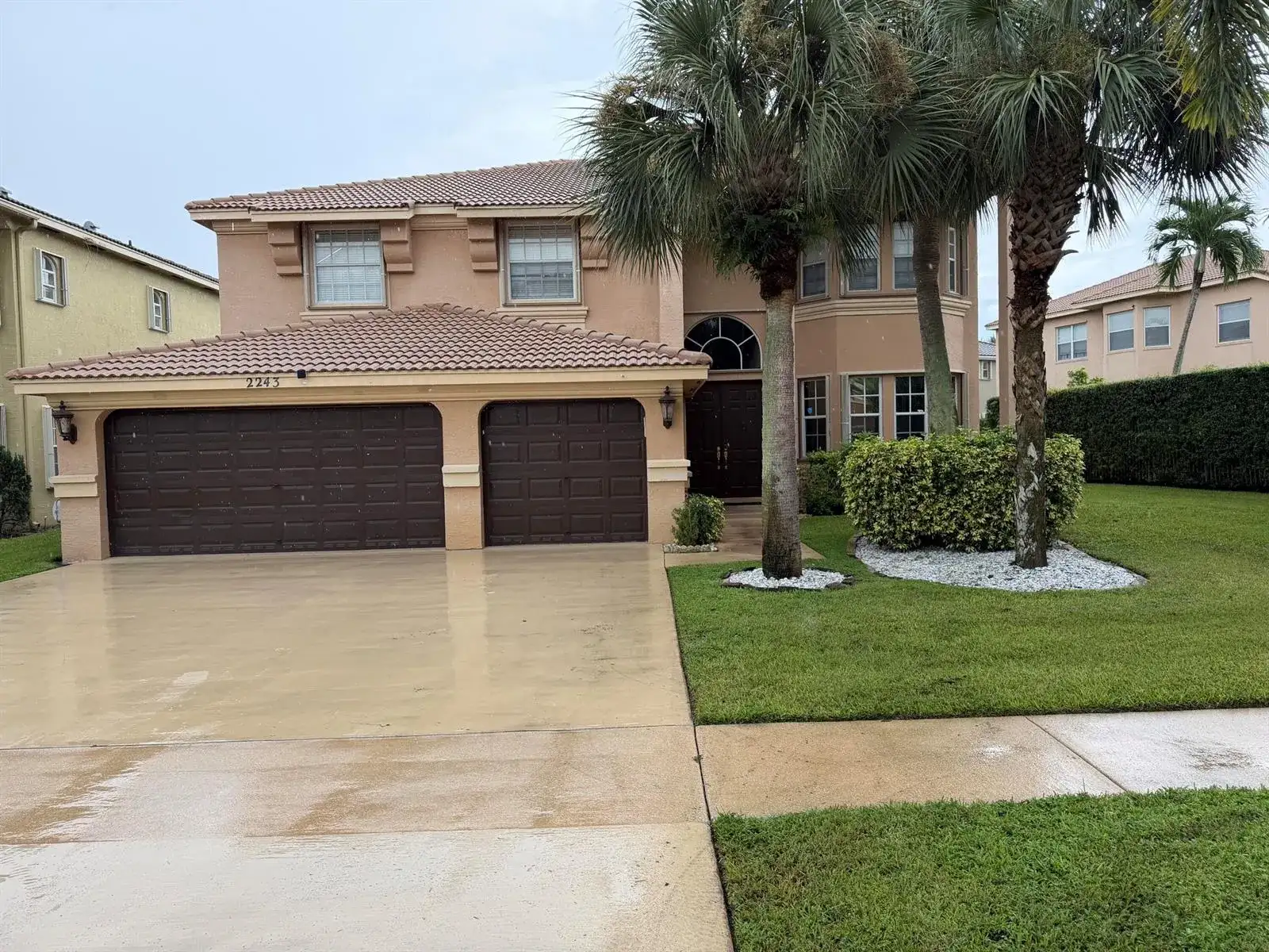 2243 RIDGEWOOD Circle, Royal Palm Beach FL 33411 photo 2
