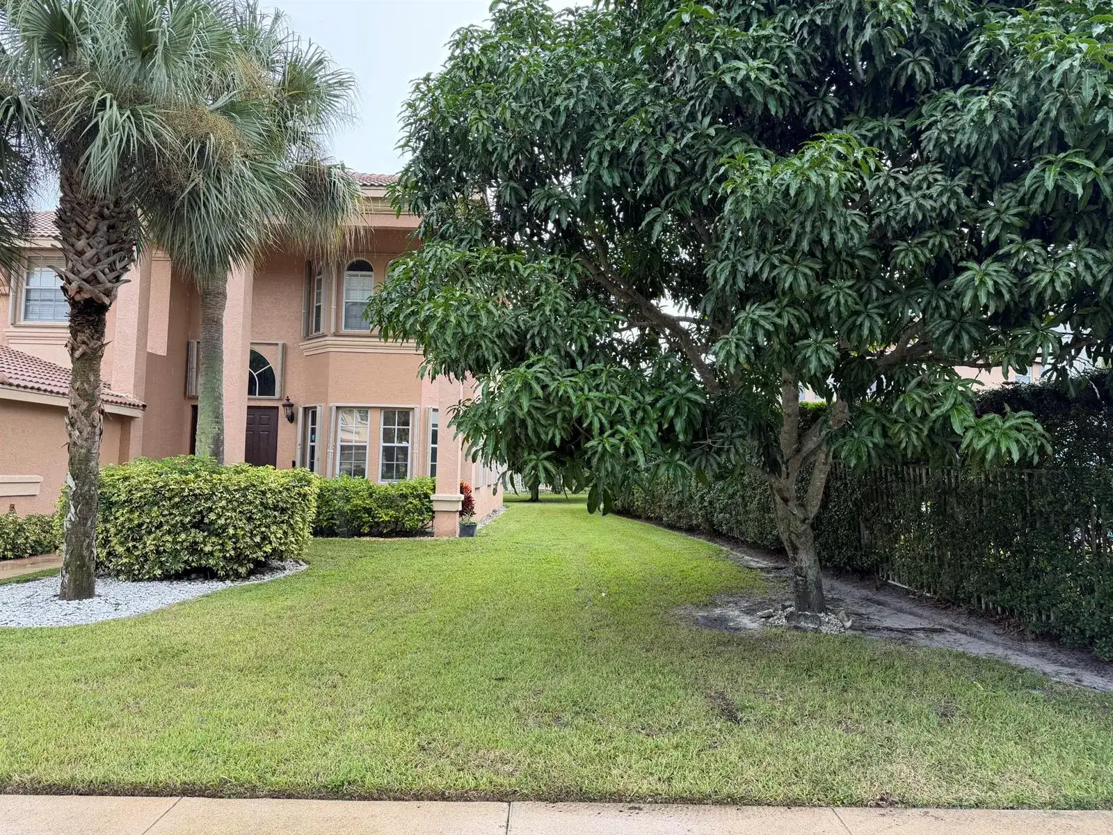2243 RIDGEWOOD Circle, Royal Palm Beach FL 33411 photo 3