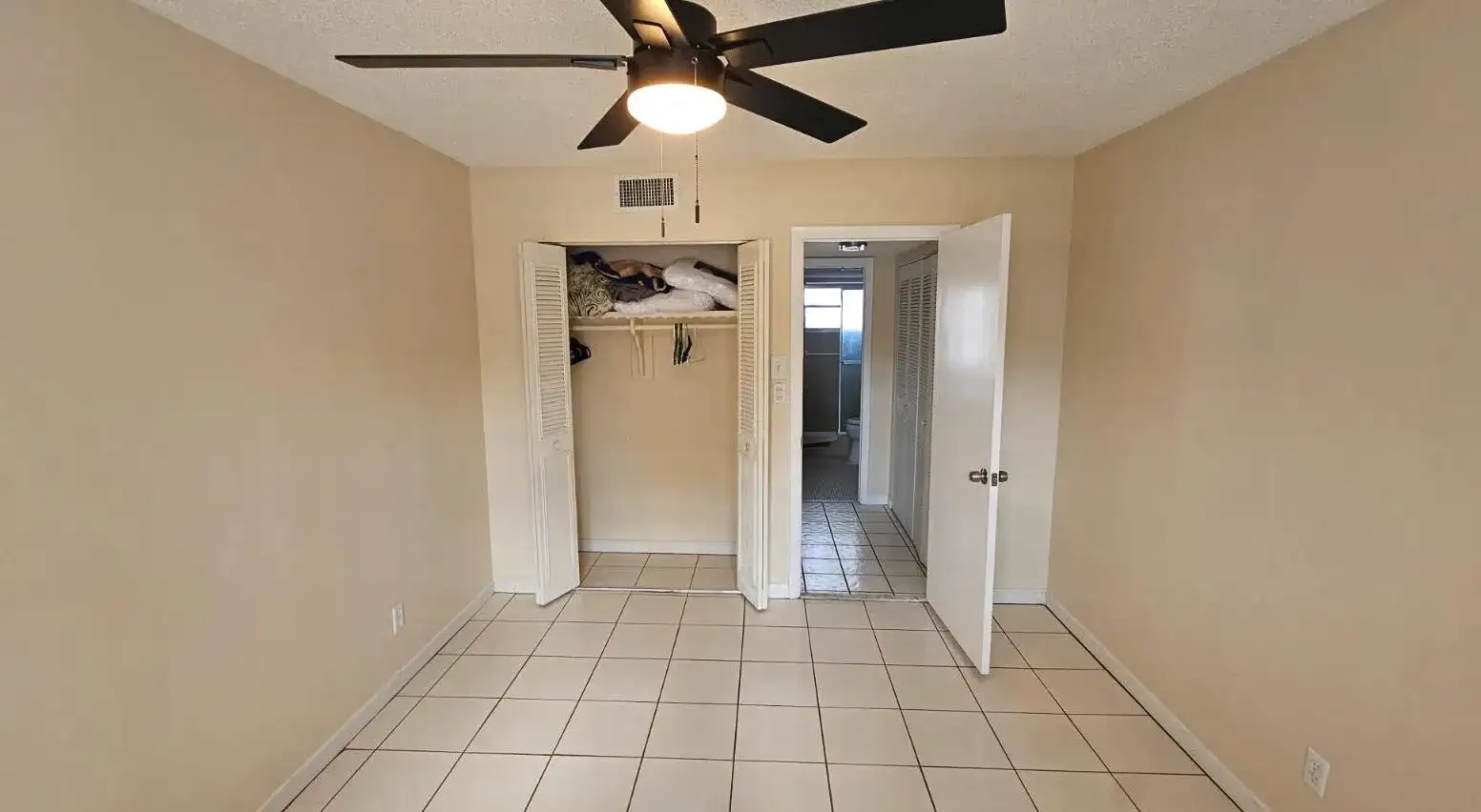 4270 NW 40TH Street # 104, Lauderdale Lakes FL 33319 photo 5
