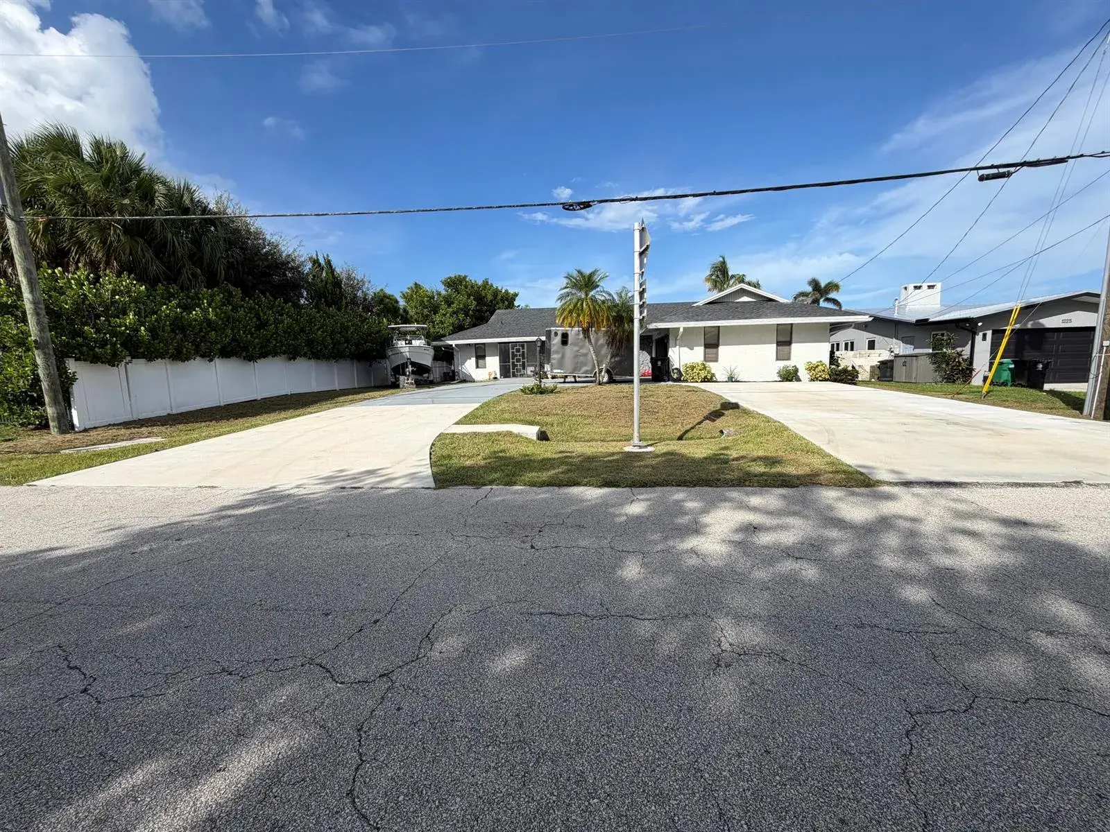 1219 SE CORAL REEF Street, Port St. Lucie FL 34983