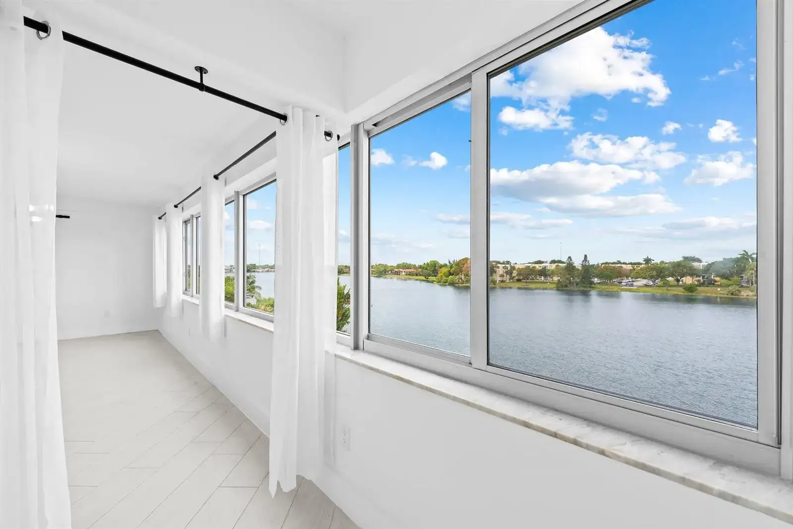 877 NE 195TH Street # 422, Miami FL 33179 photo 5