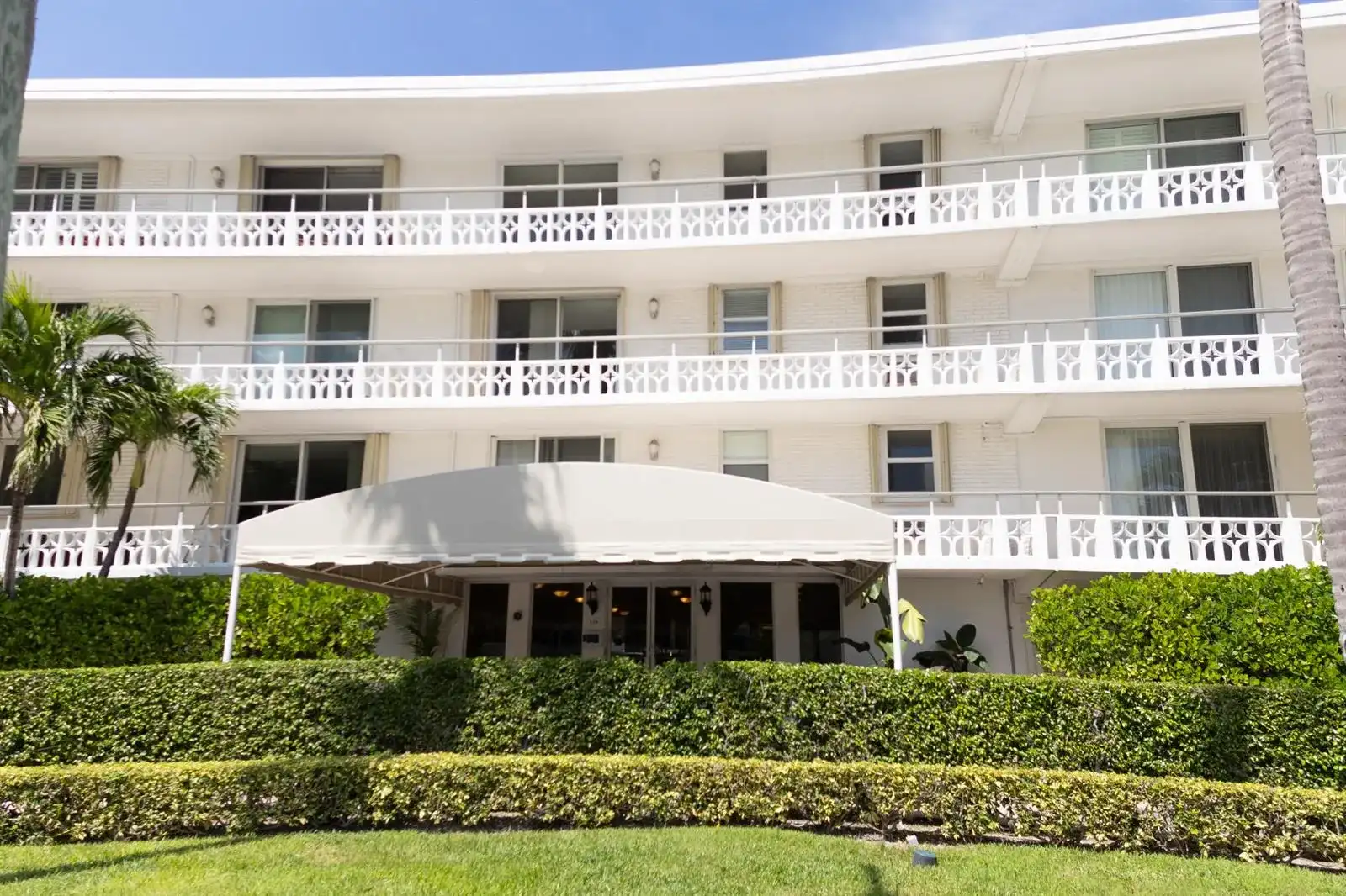 139 SUNRISE Avenue # 107, Palm Beach FL 33480