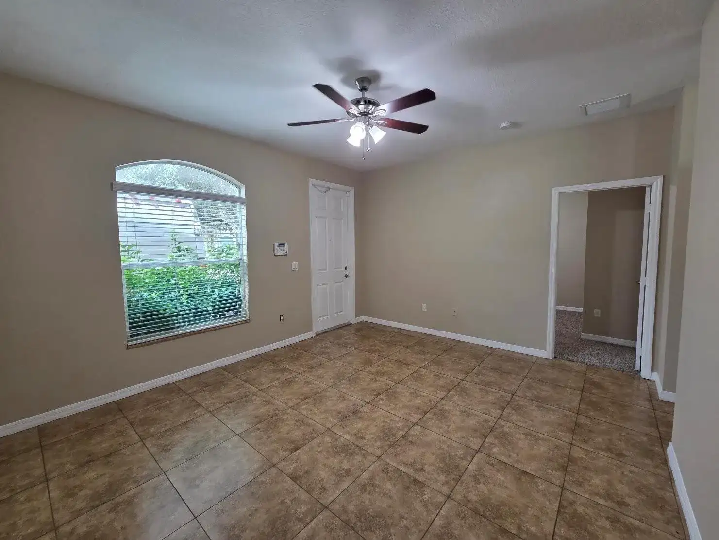 4704 Villas Santorini Drive, Lake Worth FL 33461 photo 3