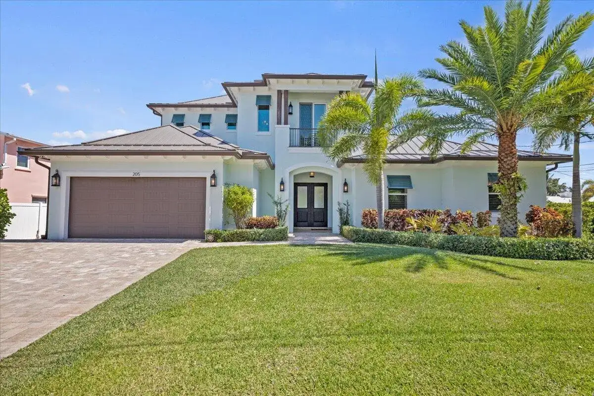 205 Body Court, Jupiter FL 33477 photo 2