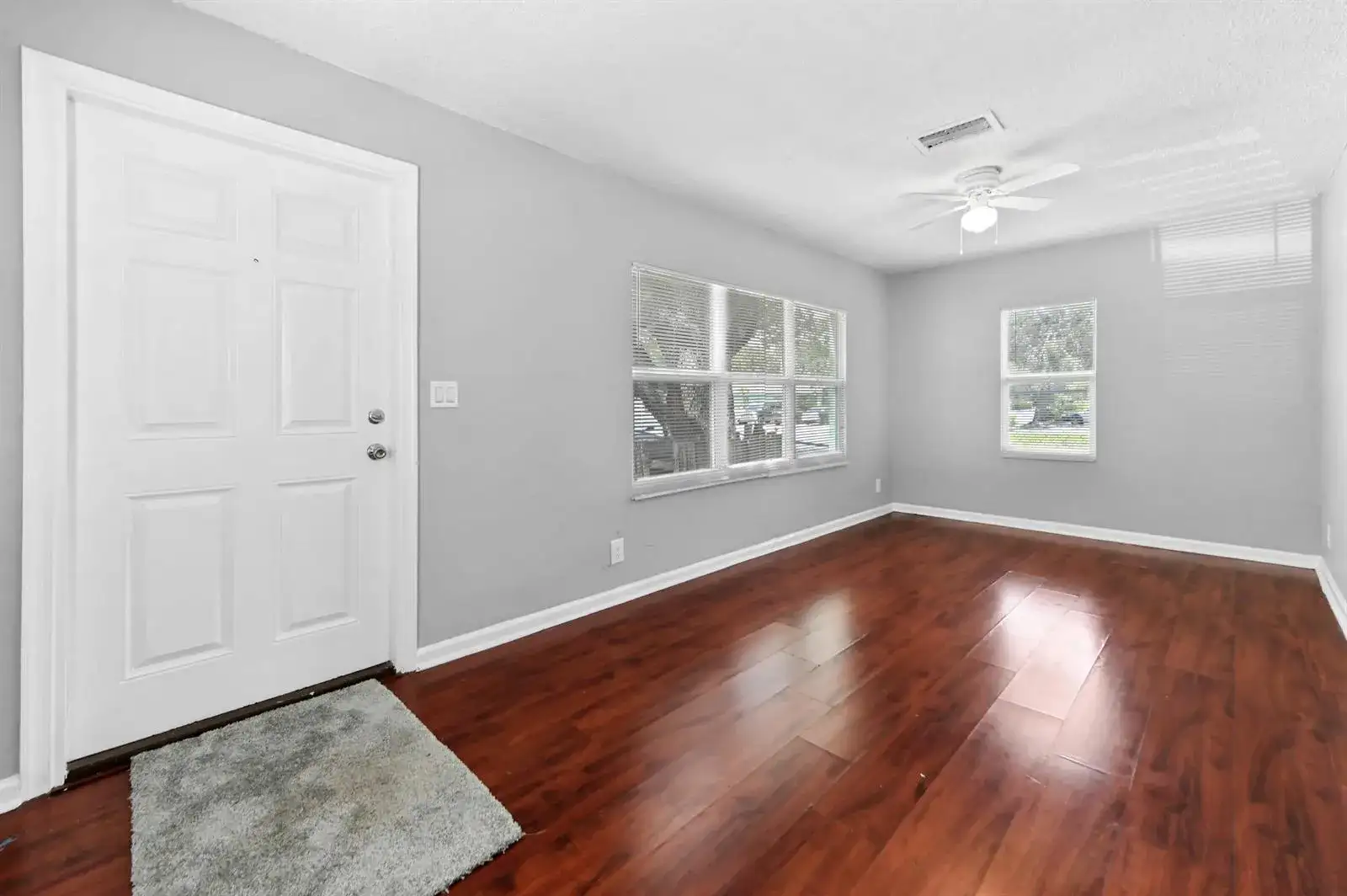 218 N H Street, FL 33460 photo 4