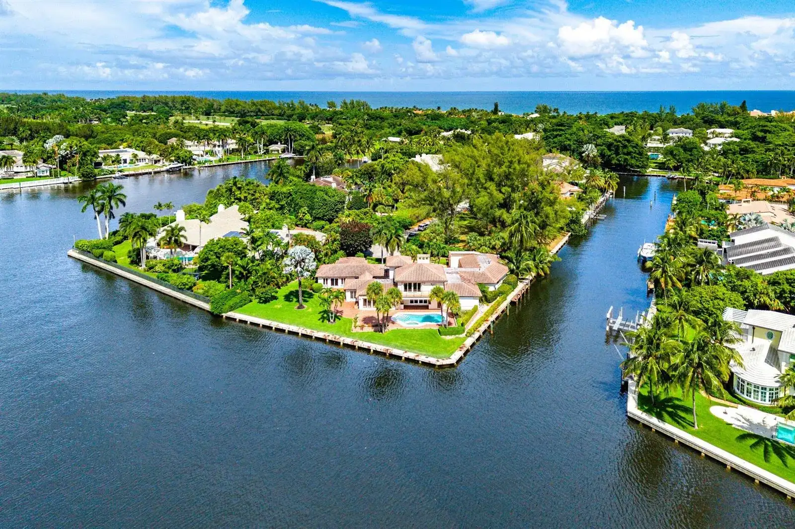 11 N Hidden Harbour Drive, Gulf Stream FL 33483 photo 2