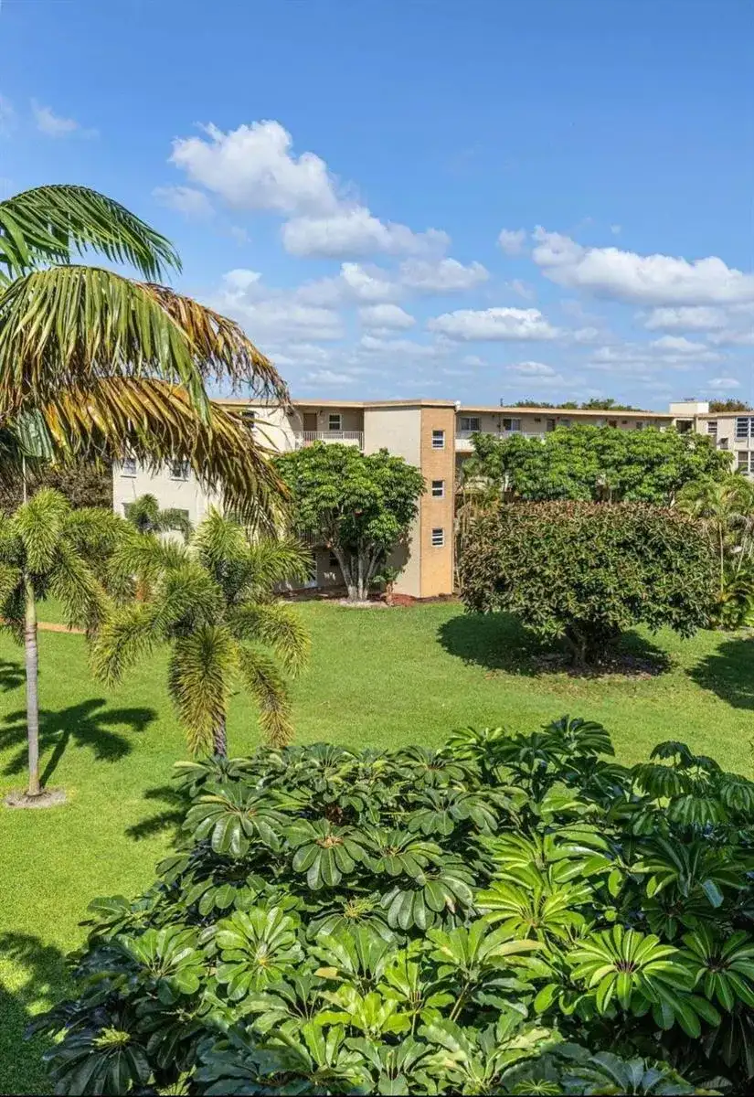 2615 NE 3rd Court NE # 4030, Boynton Beach FL 33435 photo 3
