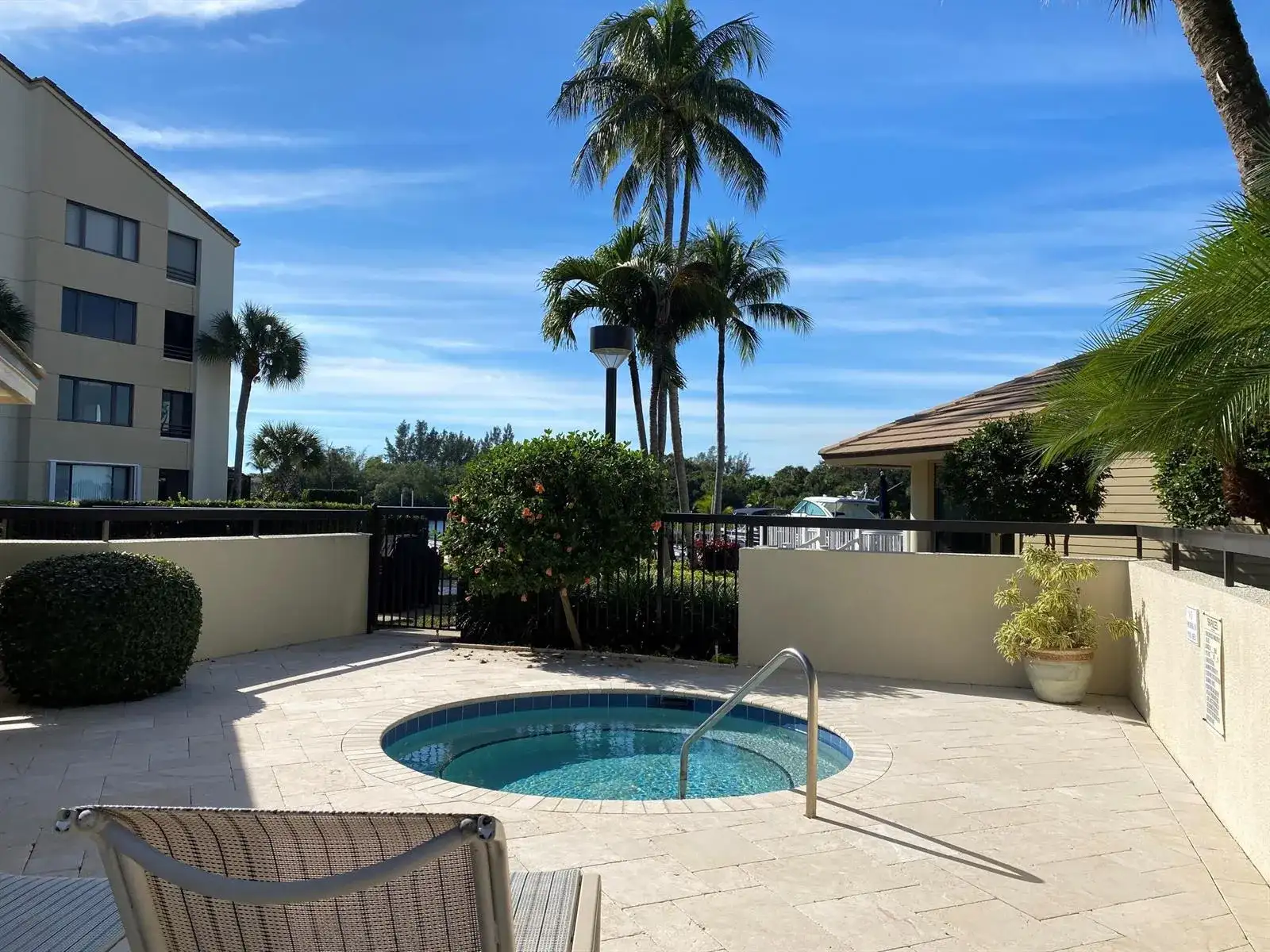 337 Oak Harbour Drive, Juno Beach FL 33408 photo 4