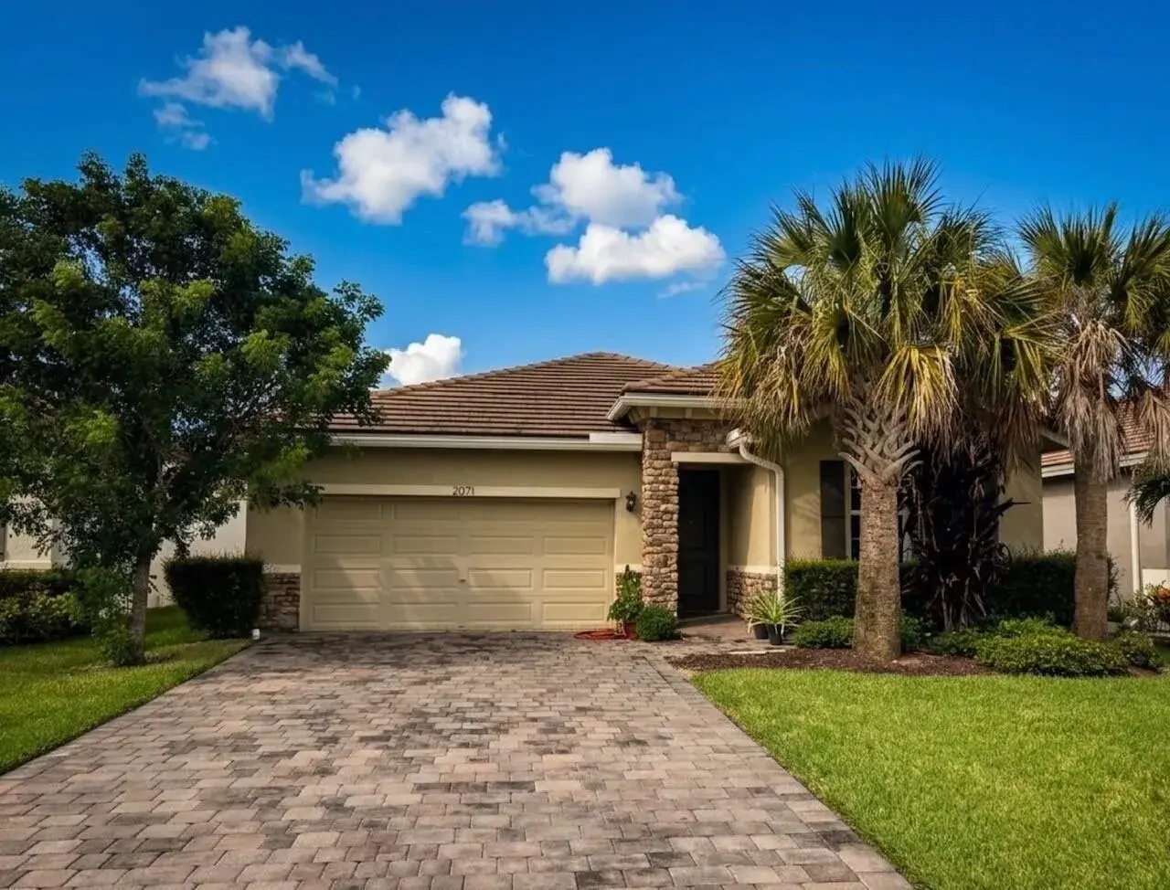 2071 NW Golden Oak Trail, Jensen Beach FL 34957