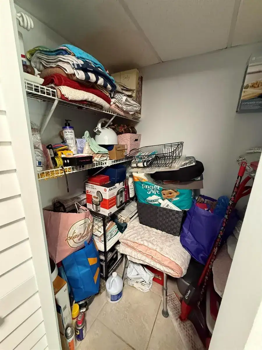 200 VILLAGE GREEN E # 218, Palm Springs FL 33461 photo 3