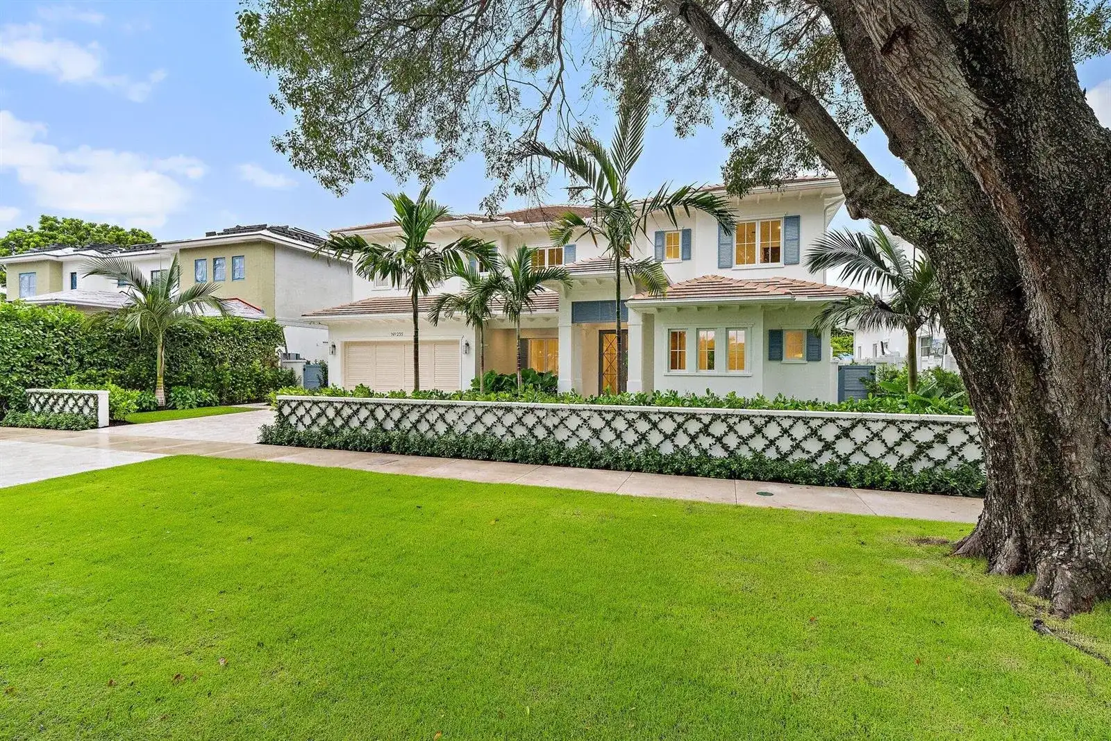 235 FOREST HILL Boulevard, West Palm Beach FL 33405 photo 2