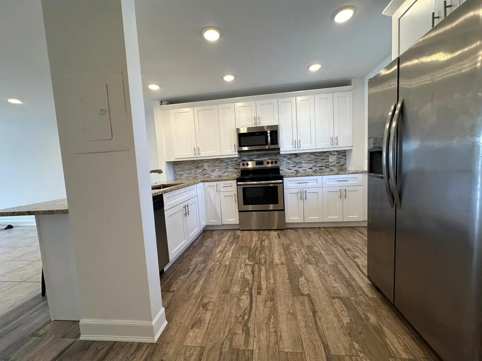 309 Lake Circle # 202, North Palm Beach FL 33408 photo 4