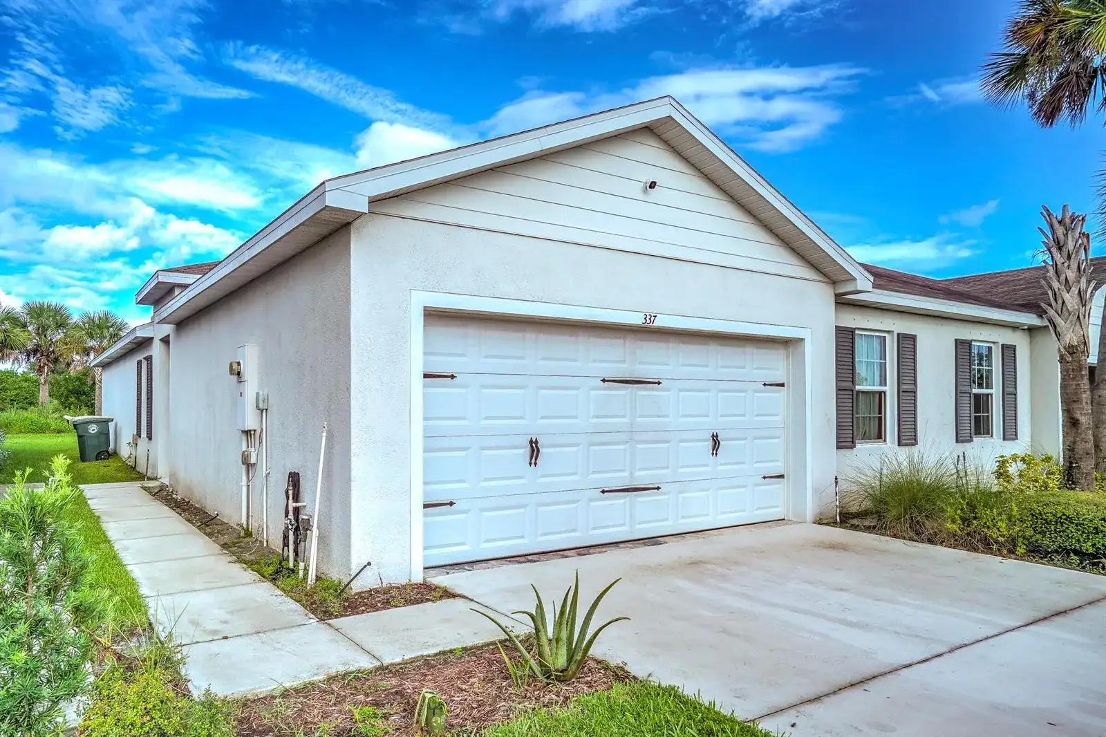337 Raspberry Road, Fort Pierce FL 34981 photo 3