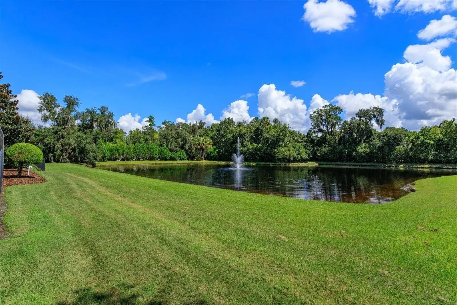 1220 PRESTIGE Point, FL 32765 photo 2