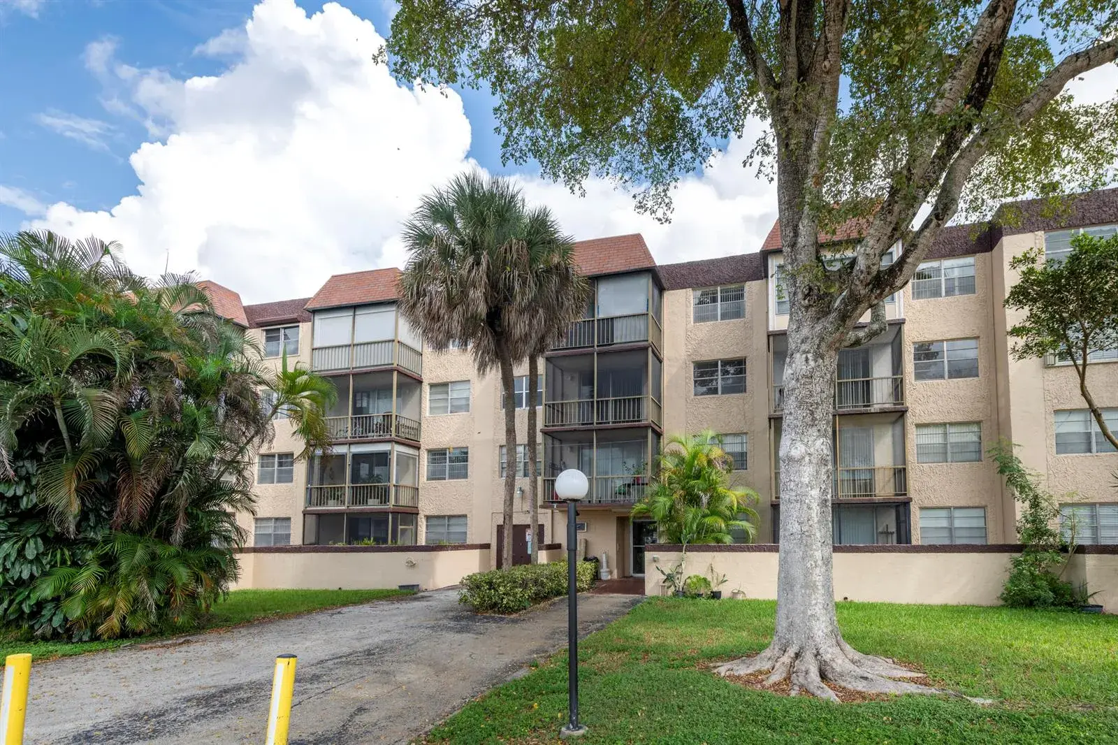 7300 NW 17TH Street # 105, Plantation FL 33313