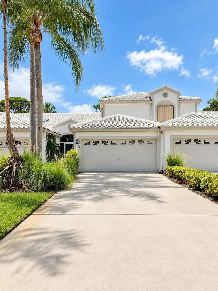 8942 SE RIVERFRONT Terrace, Tequesta FL 33469