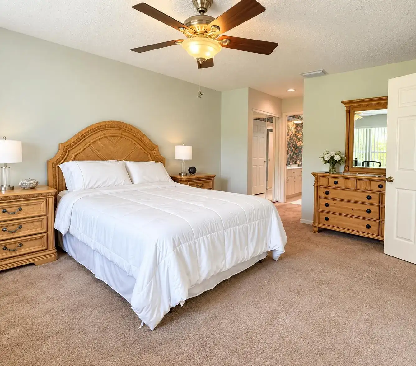 8942 SE RIVERFRONT Terrace, Tequesta FL 33469 photo 4