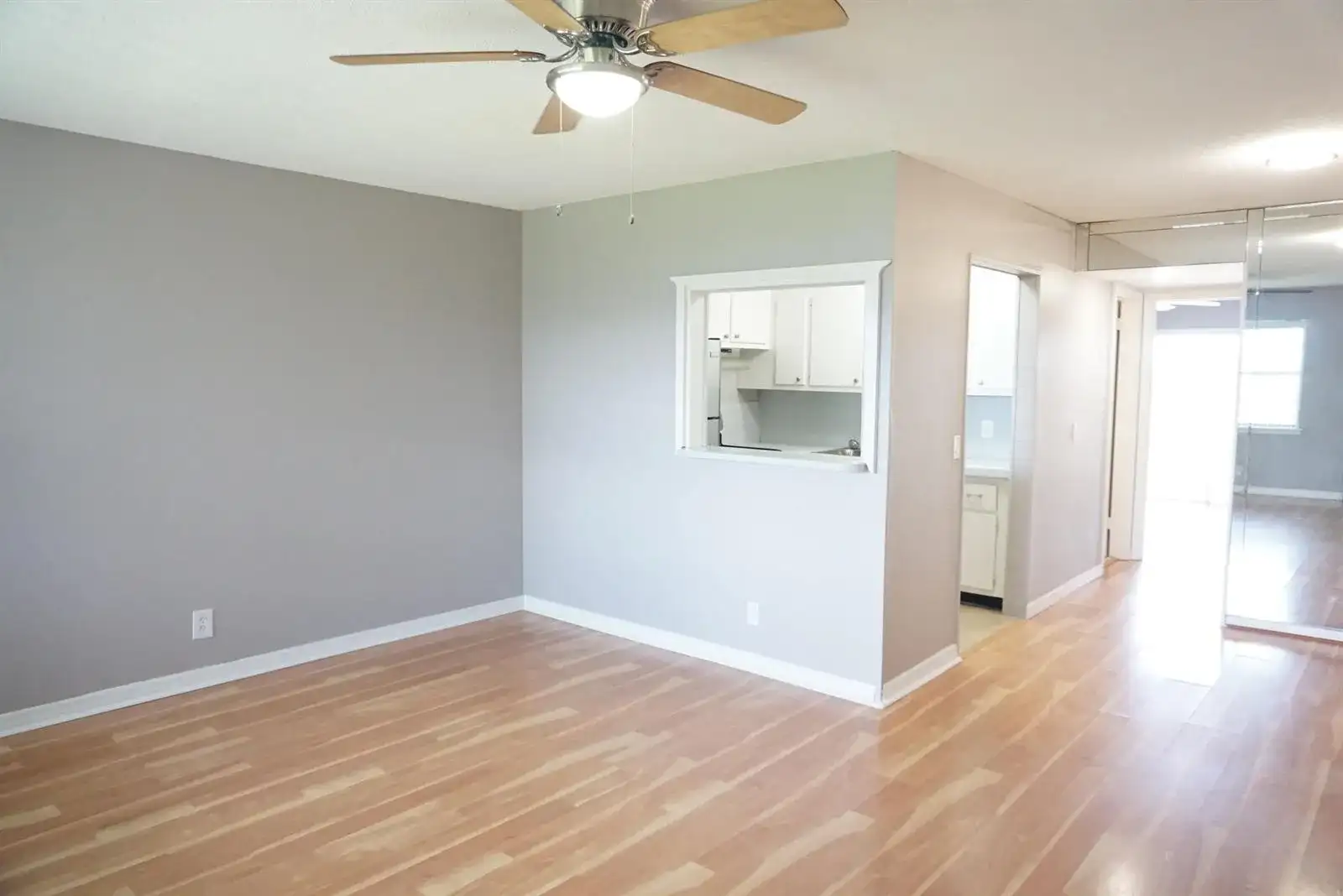 89 Cambridge D, West Palm Beach FL 33417 photo 2