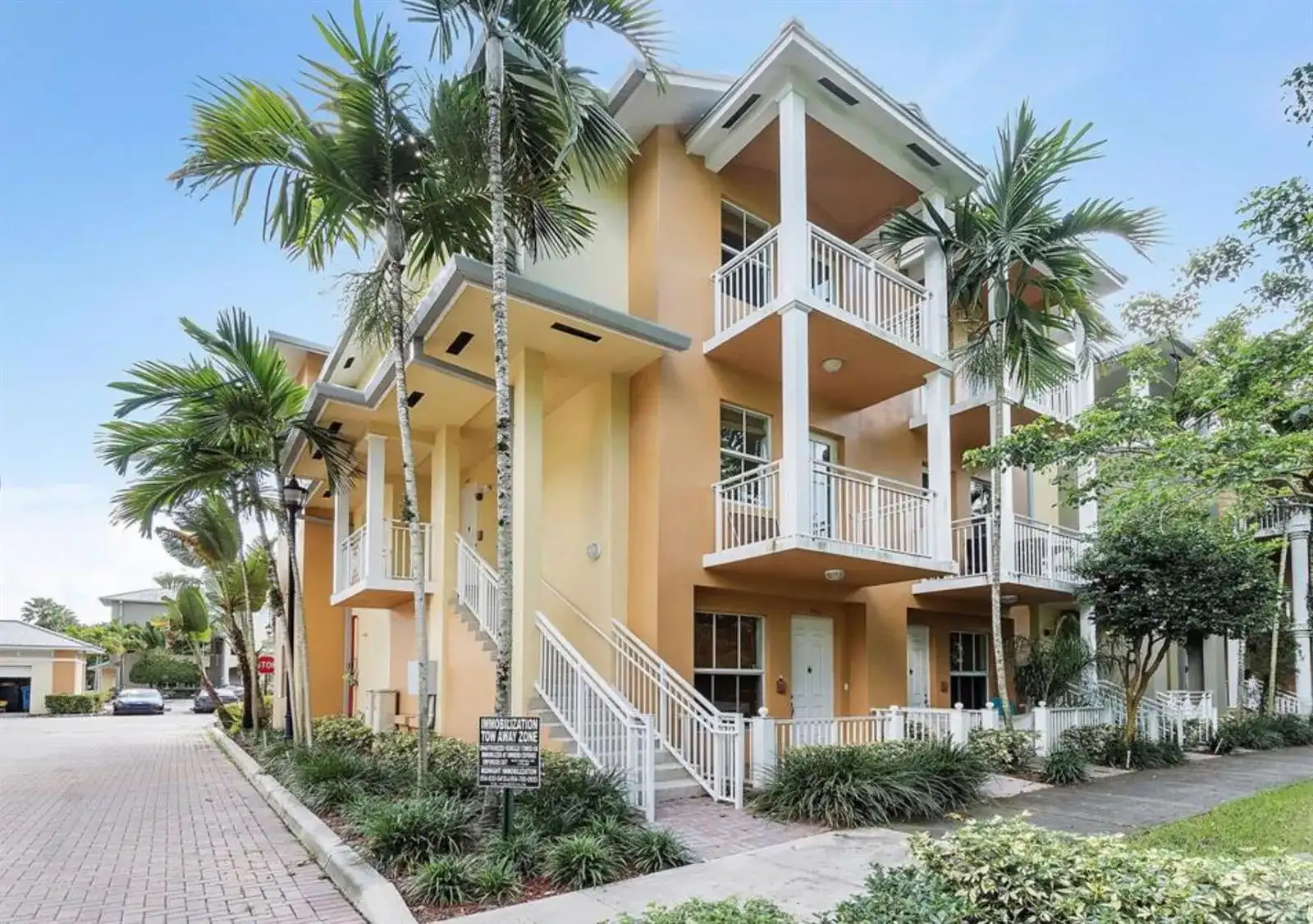 400 SW 14TH Avenue, Fort Lauderdale FL 33312
