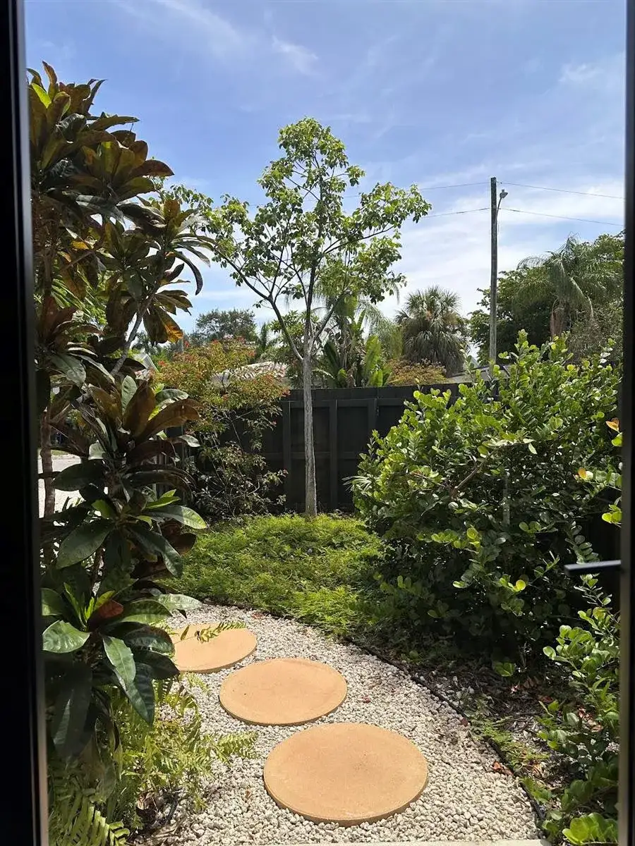 1117 NE 17TH, Fort Lauderdale FL 33304 photo 3