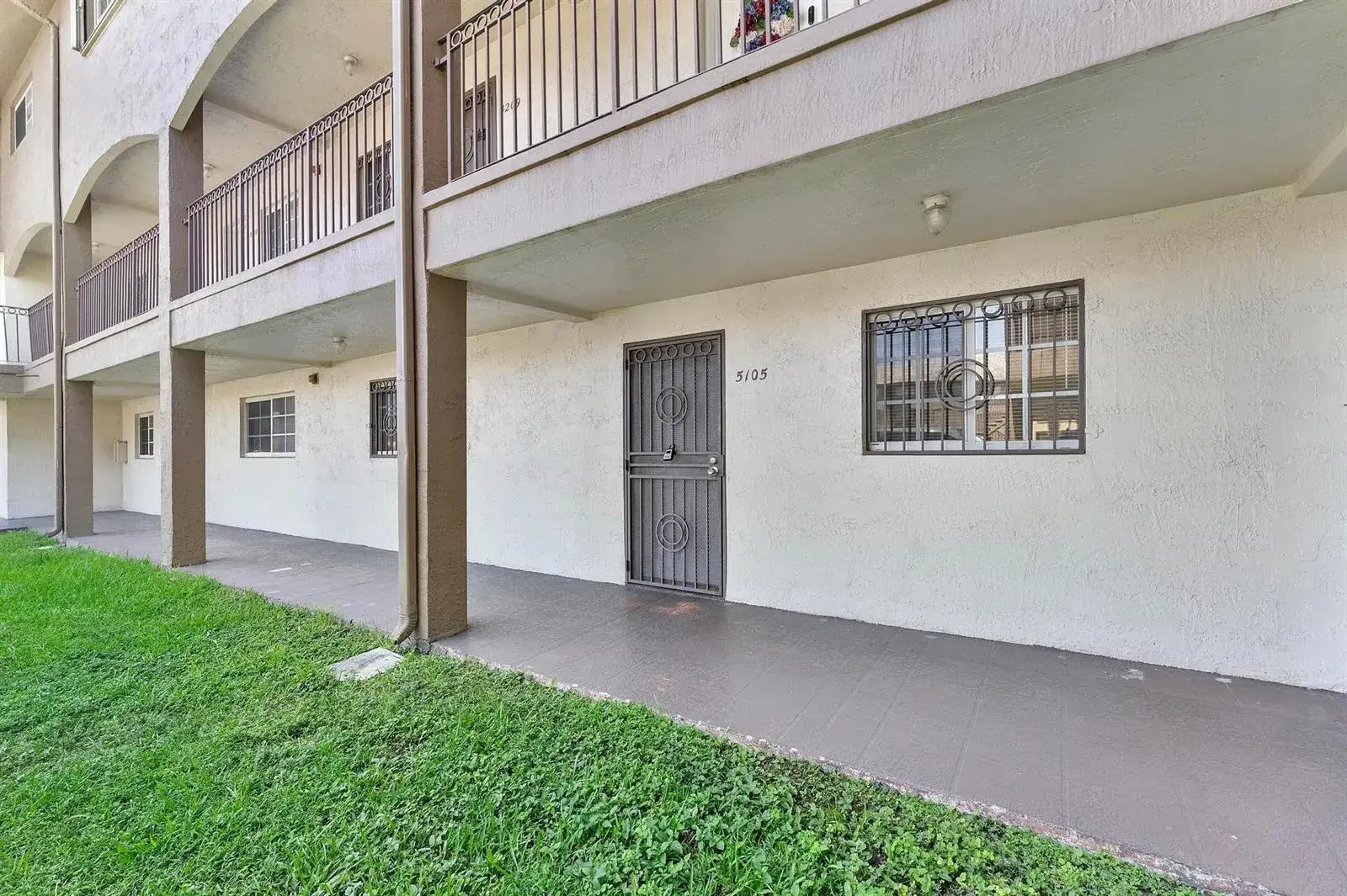 8851 NW 119th Street # 5105, Hialeah FL 33018 photo 2