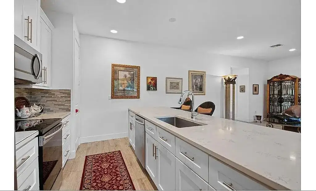 3199 Santa Catalina Place, FL 33467 photo 3