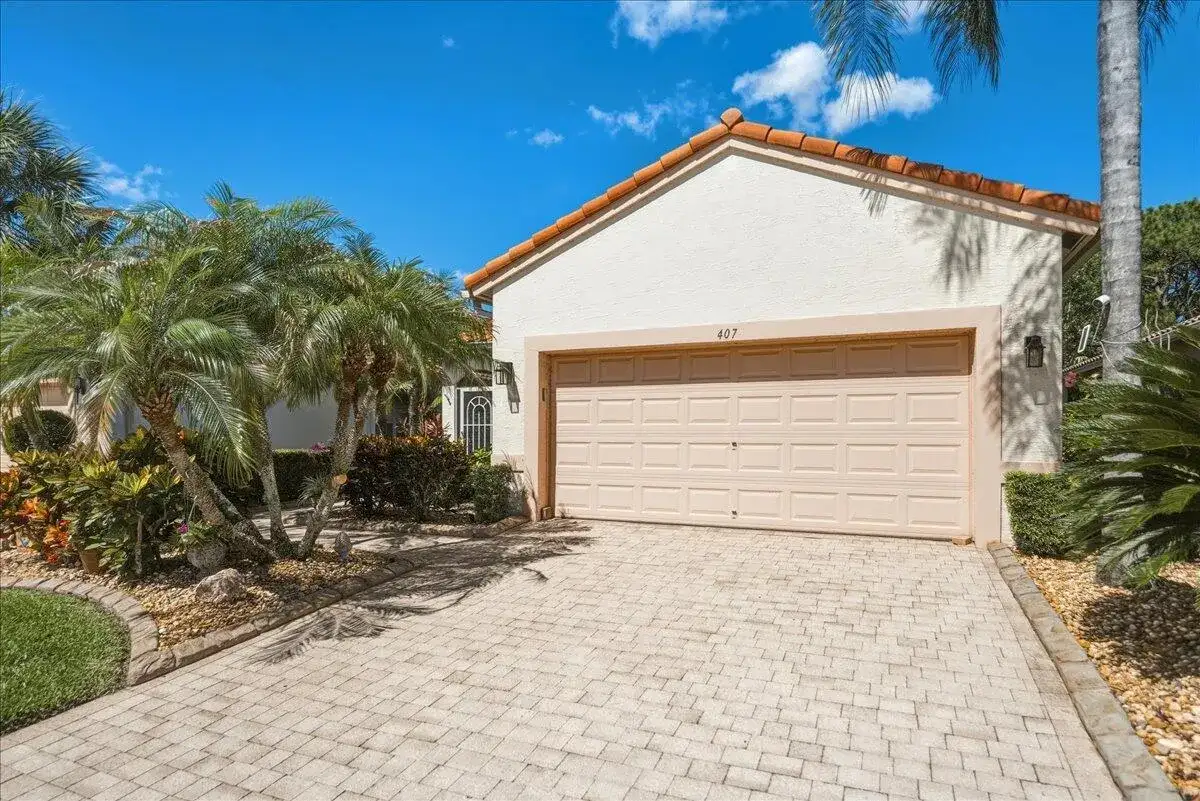 407 NW Granville Street, Port St. Lucie FL 34986 photo 2