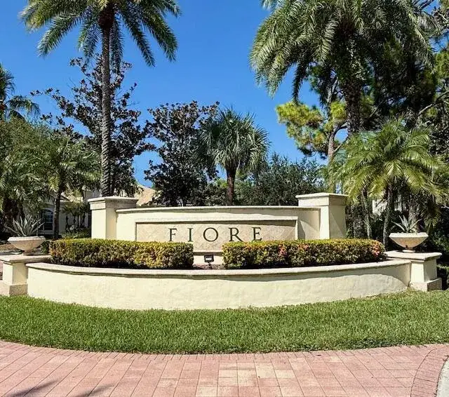 8201 Myrtlewood Circle W # 201, Palm Beach Gardens FL 33418