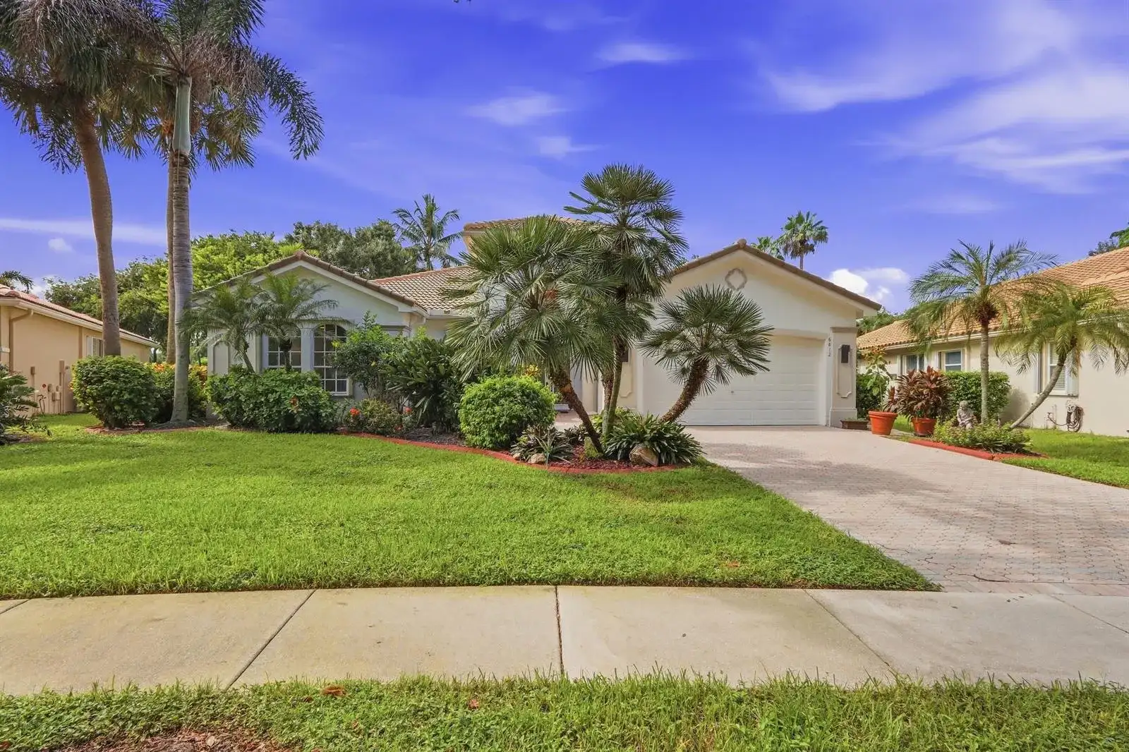 6812 Molakai Circle, Boynton Beach FL 33437 photo 2