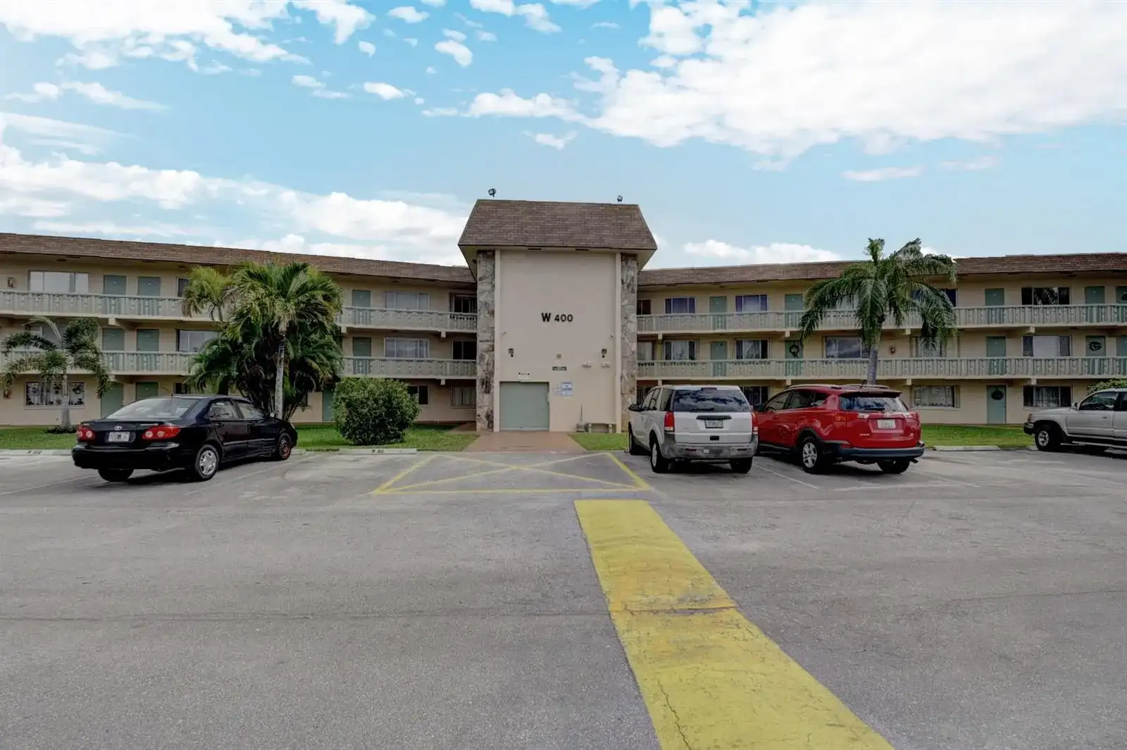 400 Village Green Circle W # 314, Palm Springs FL 33461