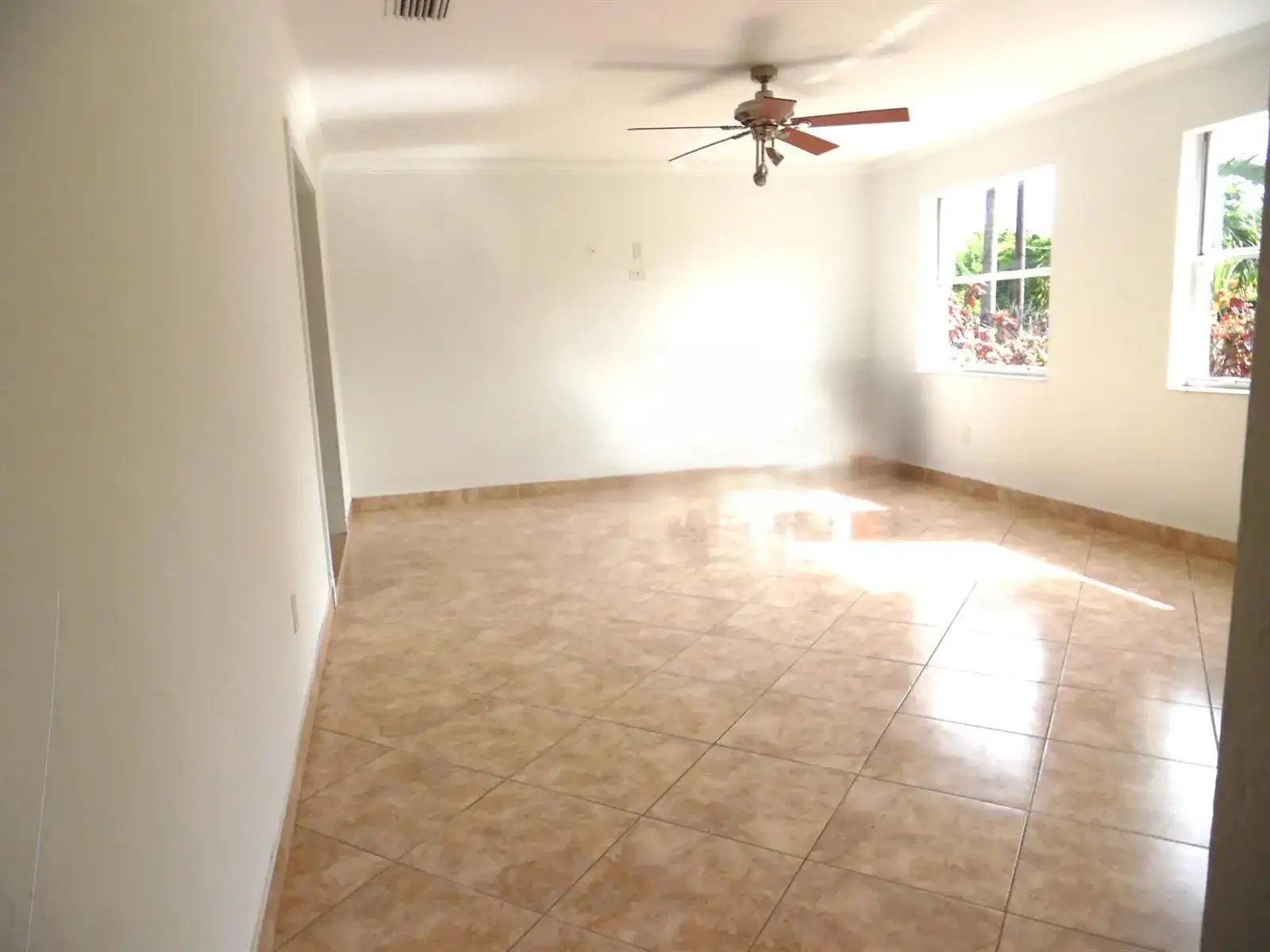 1205 Mathis Street, FL 33461 photo 4