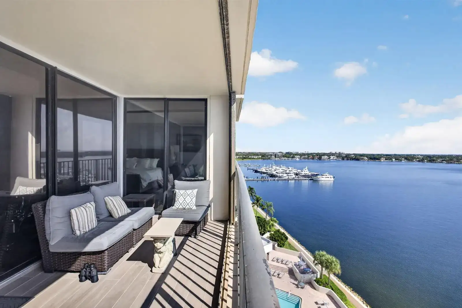 126 LAKESHORE Drive # 1125, North Palm Beach FL 33408 photo 4