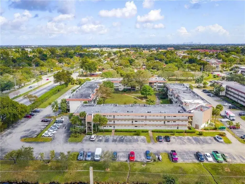 1751 NW 75TH Avenue # 102, Plantation FL 33313