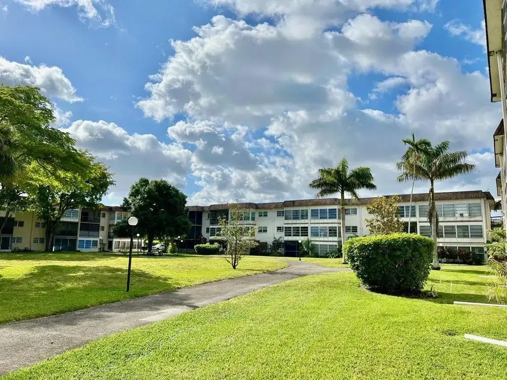 1751 NW 75TH Avenue # 102, Plantation FL 33313 photo 2