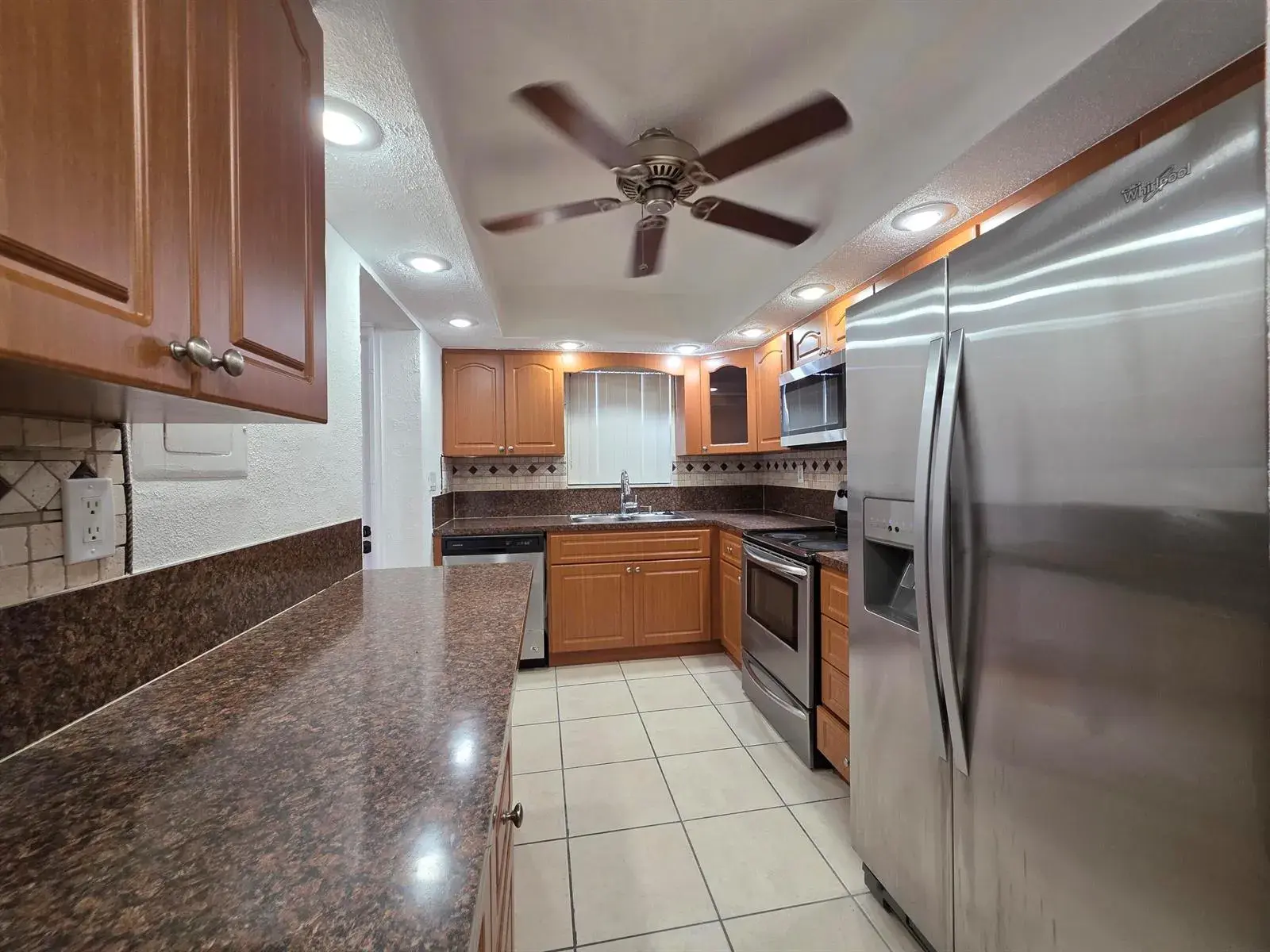 5860 NW 44TH Street # 502, Lauderhill FL 33319
