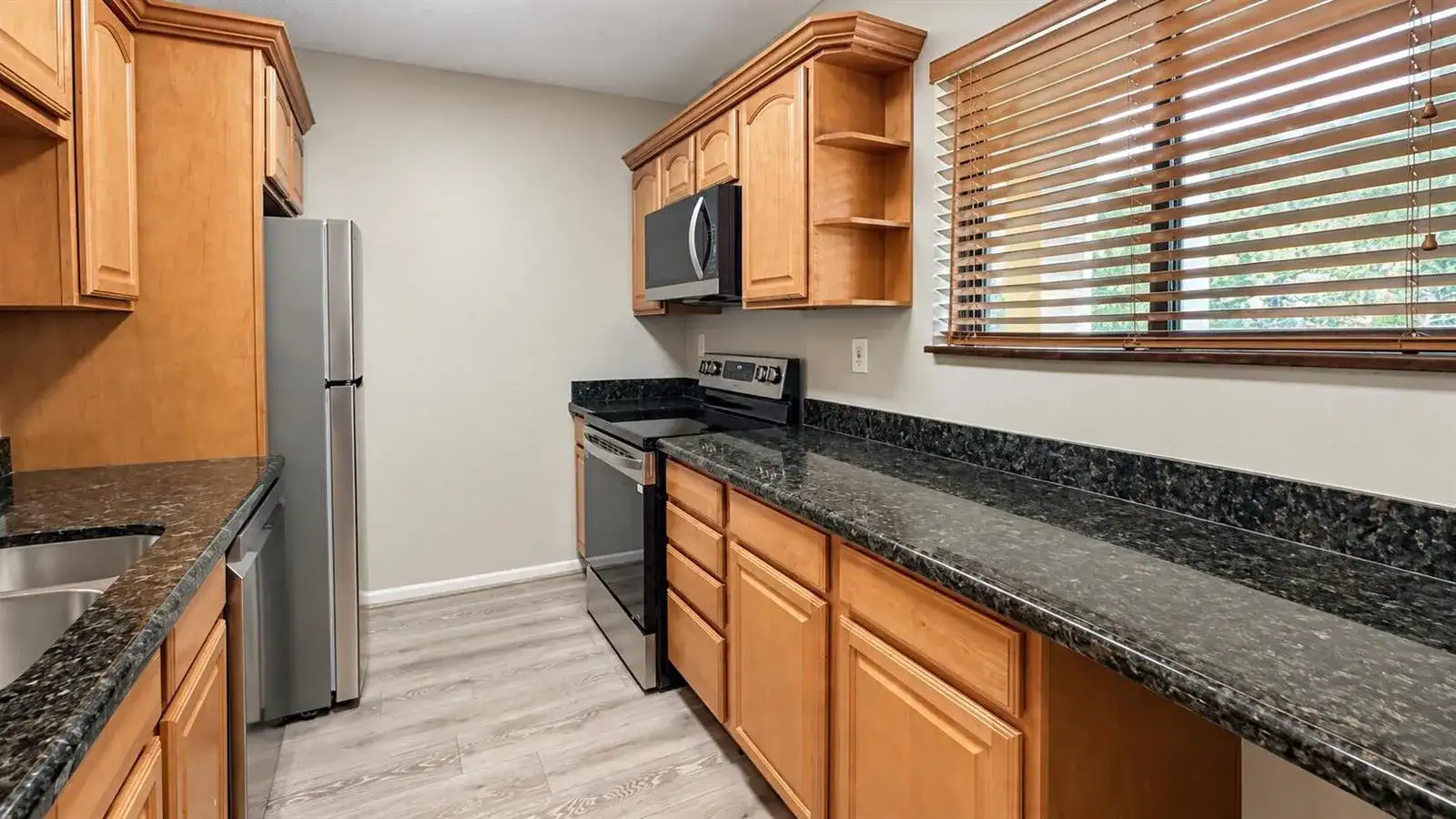918 SW 9th Street Circle, FL 33486 photo 2