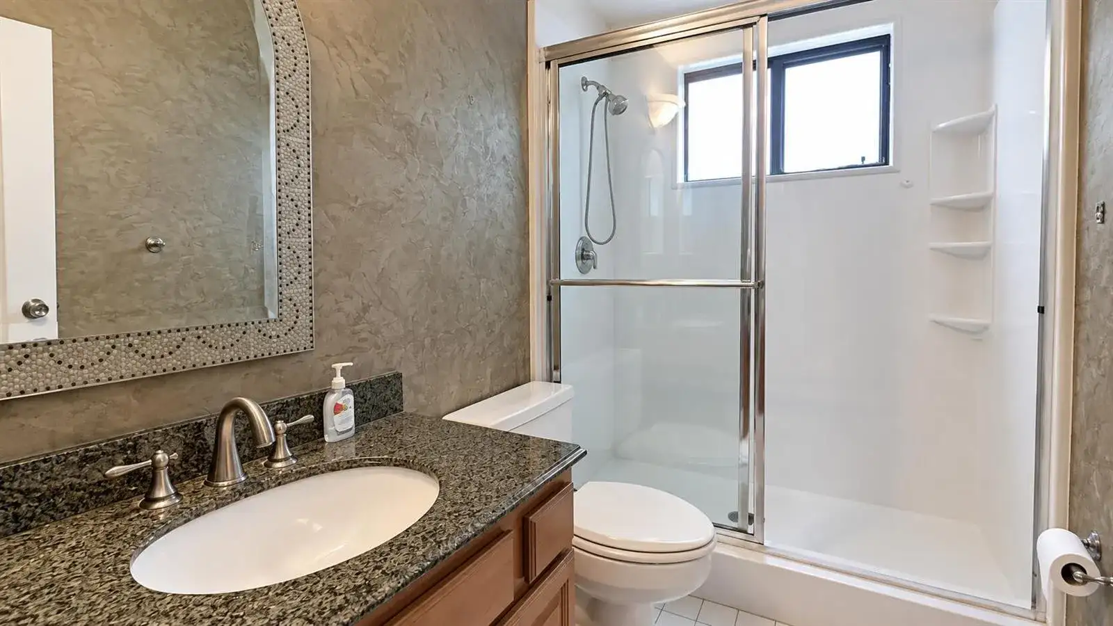 918 SW 9th Street Circle, FL 33486 photo 5