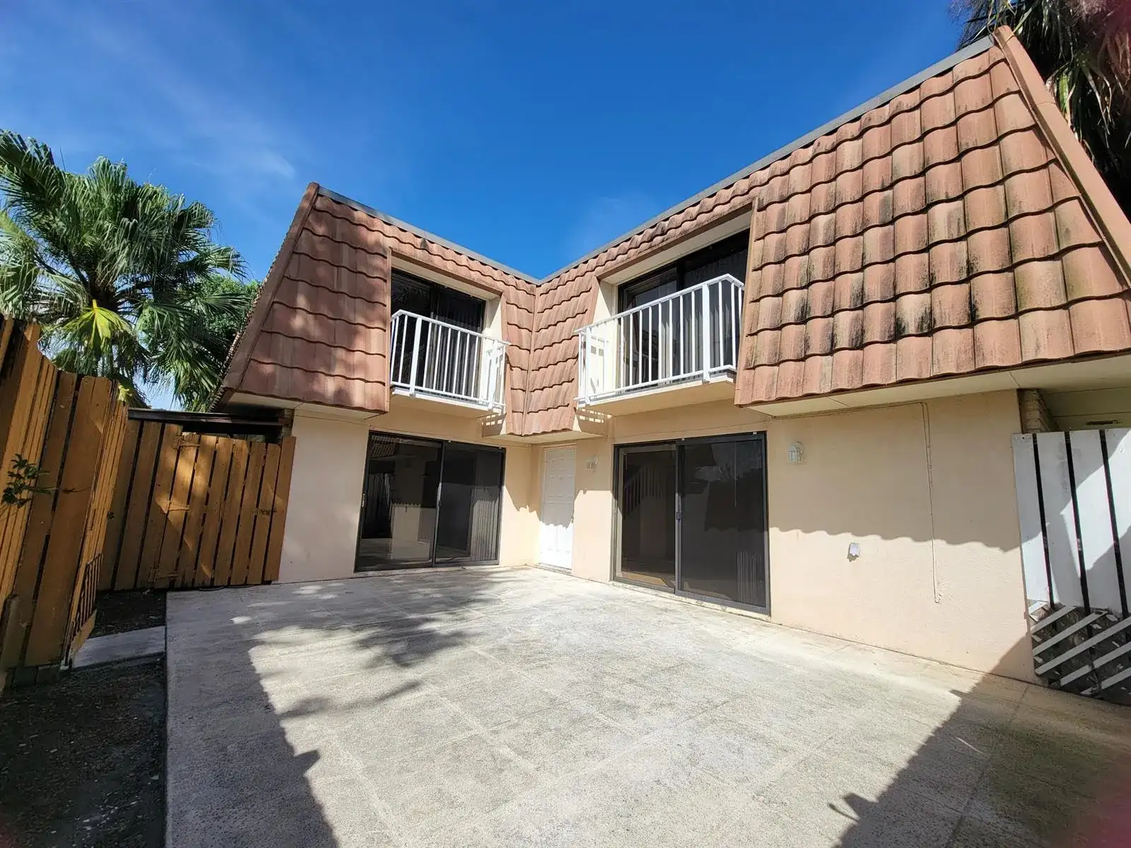588 GREEN SPRINGS Place # 588, West Palm Beach FL 33409 photo 2