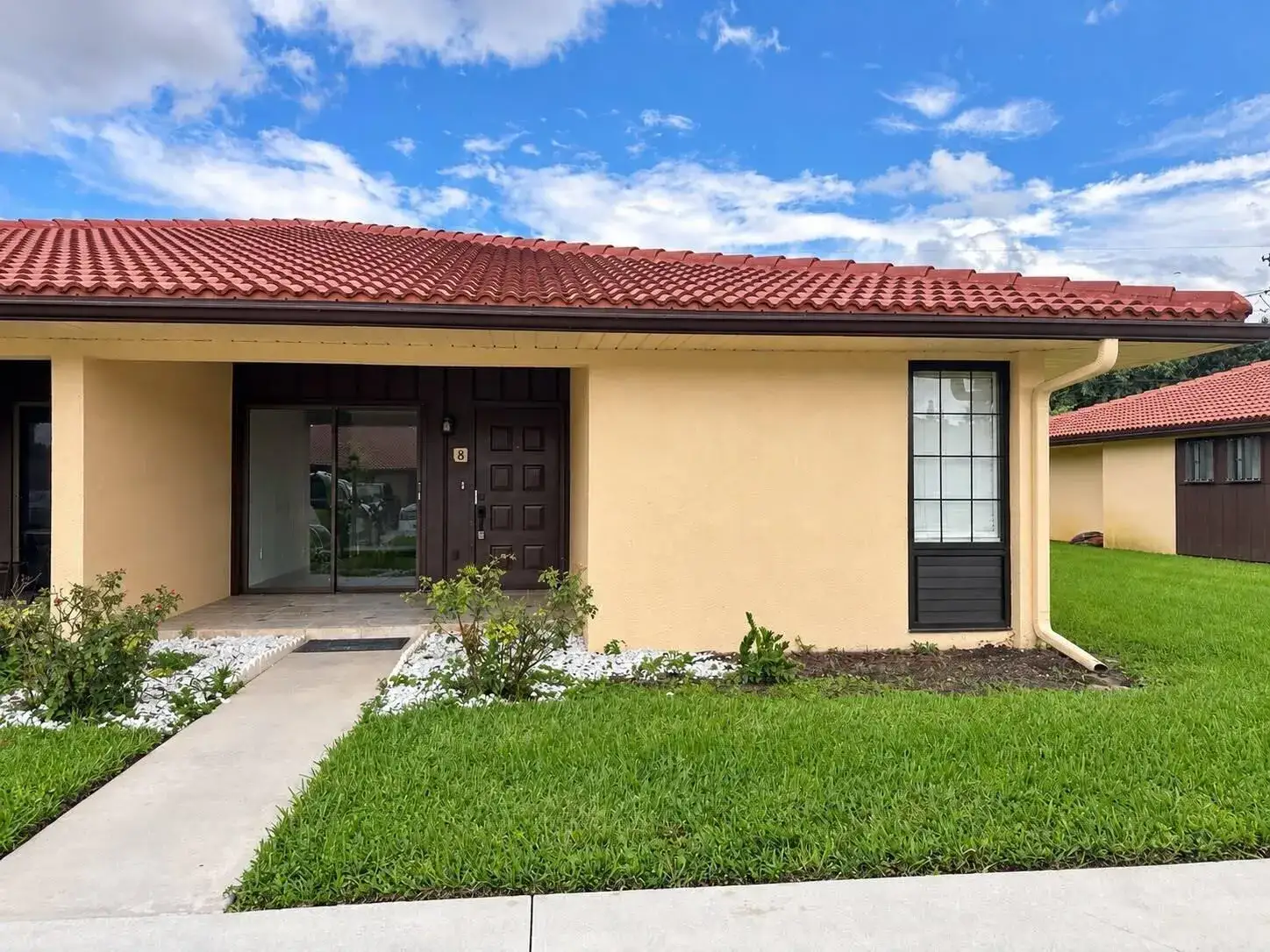 5933 FOREST HILL Boulevard # 8, West Palm Beach FL 33415