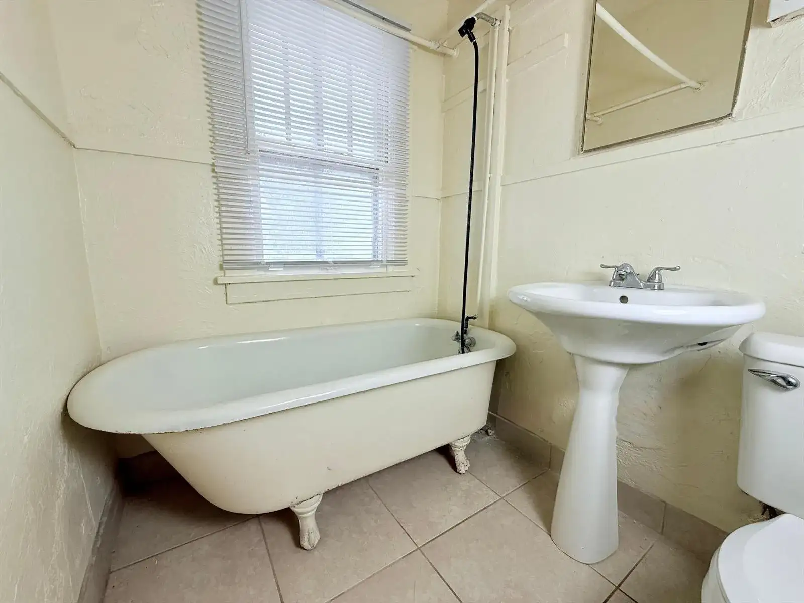 2010 Broward Avenue # 12, West Palm Beach FL 33407 photo 4